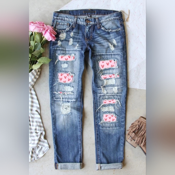 Evaless Heart Print Straight Mid Waist Ripped Jeans, Size M - Picture 1 of 11